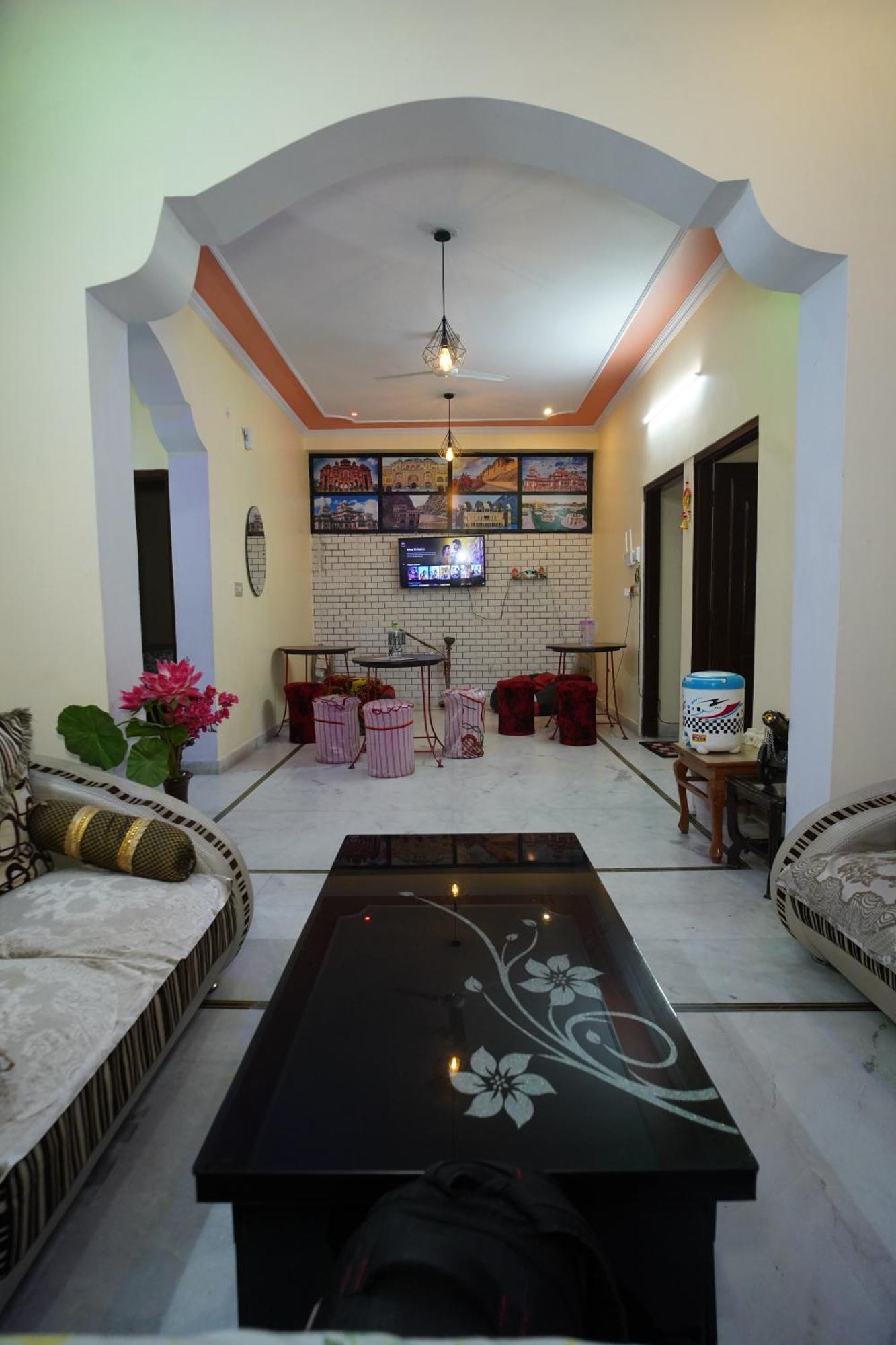 Om Trance Homestay Джапур Экстерьер фото